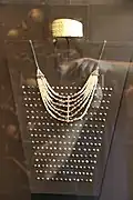 Gold collar & necklace, Austria, 900 BC.[144]