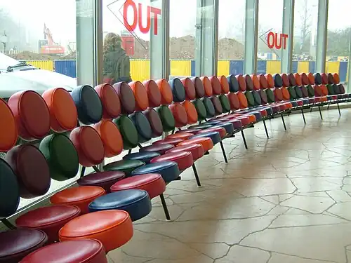 Mid-century modern&nbsp;– Marshmallow sofa, by Irving Harper for George Nelson Associates, 1956, metal frame with round discs of covered foam, unknown location[76]