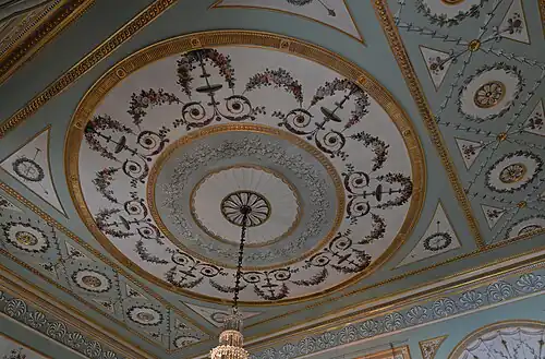 Louis XVI style&nbsp;– Ceiling decorated with festoons in the State Dining Room, Inveraray Castle, Scotland, the UK, by Girard and Guinand, 1784[42]