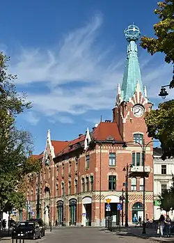 House Under the Globe in Kraków by Mączyński and Tadeusz Stryjeński (1904–05)