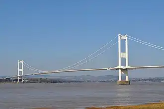 Severn Bridge (M48) full view - geograph.org.uk - 1742850.jpg