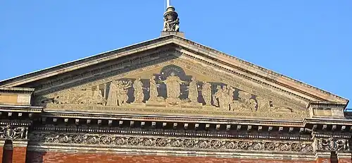 Pediment on the north side of the Garden