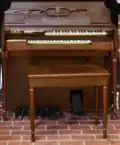 Electrostatic-pickup reed organ (1930s–1960s)